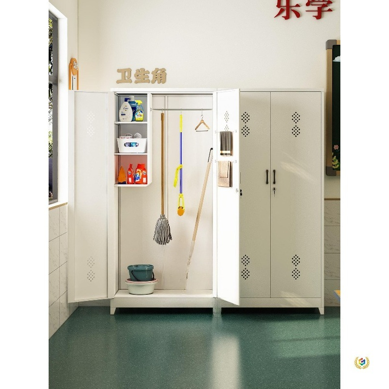 Armadio porta attrezzi in acci - Outdoor Power Mop recensione e prezzo
